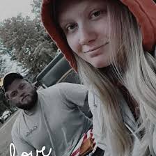 What campgrounds near Green Bay have full hookup sites