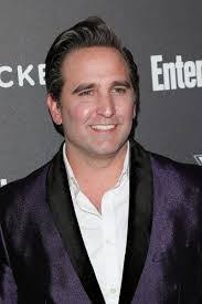 Ernest Hatton's Instagram, Twitter & Facebook