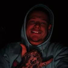 What could be causing a small block Chevy engine to turn over slowly and  not start?