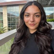 Melanie Massie's Instagram, Twitter & Facebook