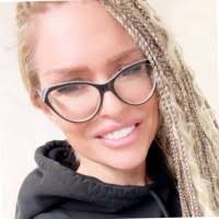 Tammy Egan's Instagram, Twitter & Facebook