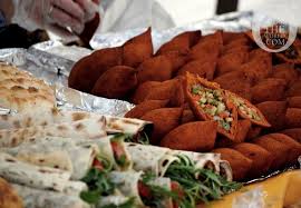 Turkischer Markt Ganz Gunstiges Orientalisches Essen Gewurze Stoffe Orientalisches Essen Essen Turkisch