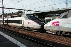 Regardez le film complet de l'arrivée d'un train en gare de la ciotat en ligne sur cinefound. Sncf Vers L Affichage Des Trains 30 Minutes Avant Le Depart