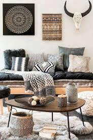 Bohemian Chic Boho Decor That Will Elevate Your Boho Bedroom This Winter Www Delightfull Eu Blog Bohemian Style Living Room Home Decor Bohemian Living Room
