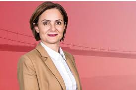 100'den fazla yayınlanmış makalesi bulunmaktadır. Canan Kaftancioglu Kose Yazarlarinin Gundeminde Evrensel