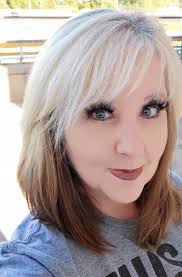 Tammy Ash's Instagram, Twitter & Facebook