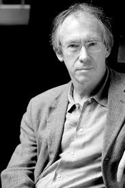 Conversations with Ian McEwan (Literary Conversations) : Roberts, Ryan,  McEwan, Ian: Amazon.de: Books