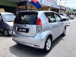 Batu pahat terletak sejauh 239 kilometer dari kuala lumpur.bandar terdekat dengan batu pahat ialah muar yang terletak 50 kilometer ke utaranya. Perodua Batu Pahat Second Surat Rasmi H