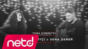 Tuna Kiremitci Sena Sener Birden Geldin Aklima Sozleri Sen Yagmuru Cok Seven Kucucuk Sey Ben Kendine Gec Kalan Bir Kadin B Muzik Videolari Sarkilar Gulme