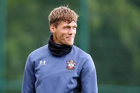 Play was stopped after the clock hit 10 minutes to start the tribute. Ralph Hasenhuttl Provides Encouraging Jannik Vestergaard Injury Update In Big Southampton Boost Hampshirelive