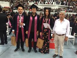 Erciyes üniversitesi ders bilgi paketi (dbp), yüksek öğretimde şeffaflığı sağlamanın yanında eğitimin planlı yapılmasına, program yeterliliklerinin öğrencilere kazandırılmasına, tanınırlılığın sağlanmasına, hesap verilebilirliğe ve hareketliliğin kolaylaşmasına önemli katkılar sağlayacaktır. Emo Erciyes Universitesi Muhendislik Fakultesi Elektrik Elektronik Muhendisligi Ve Biyomedikal Muhendisligi Bolumu Nde Mezuniyet Torenine Katildik