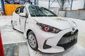 In the event your vehicle is stolen, toyota stolen vehicle trackingcs4 can work with police to help recover your car. Toyota Yaris Hybrid Test So Sparsam Fahrt Der Kleinwagen Adac