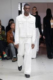 Mathilde Krab Nymann S Collection Was Strikingly Understated She Based The Collection On The Personal Thoughts Workwear Fashion Graduation Style Fashion Show