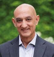 L E A D E R S O F I N F L U E N C E :