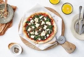Vegetarische Pizza Mit Spinat Und Feta Frisch Gekocht Rezept Vegetarische Pizza Frisch Gekocht Feta