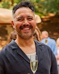 Met groot verdriet moeten we mededelen dat Dominique Hüll op veel te jonge  leeftijd onverwachts is overleden. Dominique was actief als coach van ons  O11-3 team en als actieve voetbalvader van 2