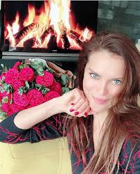 Mavi Boncuk Filmi Nerede Cekildi Mavi Boncuk Filmi Konusu Ve Oyunculari Sabit Haber