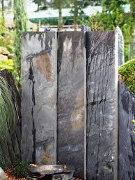 Tolle Schiefer Multicolor Platten Bilden Zusammen Einen Super Sichtschutz Garten Sichtschutz Naturstein Wohnen Auman Garten Natursteine Sichtschutz Garten