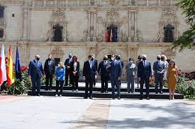 El presidente del gobierno, mariano rajoy, ha recibido en moncloa a su homóloga polaca, ewa kopacz, en compañía de los ministros de relaciones exteriores de ambos países. La Moncloa 31 05 2021 Sanchez Apuesta Por La Consolidacion De La Relacion Bilateral Entre Espana Y Polonia Presidente Destacados