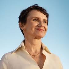 Margarita Maira Serrano (@velvetmarga)