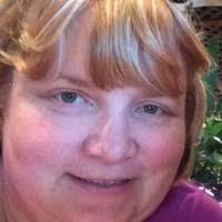 Tracy Moeller's Instagram, Twitter & Facebook