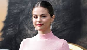 Dj snake, selena gomez — selfish love 02:49. Photos Selena Gomez Handcuffed Bloodied By Police After Shooting