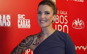 At 18 years old, she went to study. Ines Castel Branco A Verdade Por Tras Da Tatuagem Da Atriz Nos Globos Vip Pt