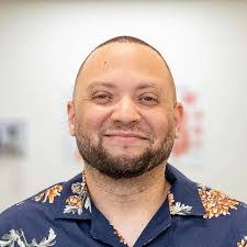 Shun Davis's Instagram, Twitter & Facebook