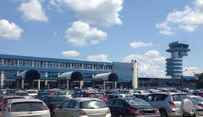 Nu trebuie sa te deplasezi, tinem la timpul si confortul tau si te asteptam chiar la sosiri! Parcarea De La Sosiri A Aeroportului InternaÅ£ional Henri CoandÄƒ Ar Putea Fi DatÄƒ In FolosinÅ£Äƒ La Finalul Anului Cu Un Sistem Modernizat
