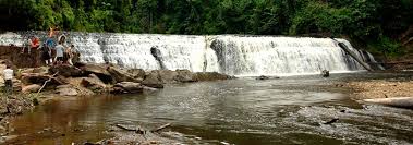 Air terjun lumoli wisata tersembunyi di maluku yang wajib kamu kunjungi backpacker jakarta / air terjun ini masih bersih dan sangat cocok digunakan sebagai tempat untuk berwisata dengan teman, keluarga atau pasangan. Air Terjun Sorinsim Di Sabah Lokasi Mandi Manda Yang Mempersonakan Untuk Mandi Manda Tempat Menarik