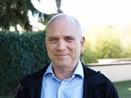 Nathaniel Kahn's Instagram, Twitter & Facebook