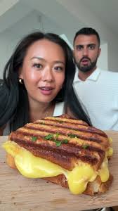 GRILLED CHEESE SANDWICH inspirado en el estilo de Nancy Silverstone (I...