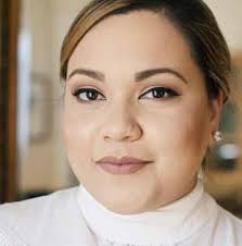 Cicero Names New Queen Cicero Nombra Nueva Reina