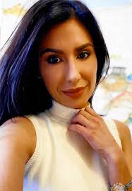 Iris Espinoza's Instagram, Twitter & Facebook