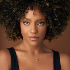 Liza Miranda's Instagram, Twitter & Facebook