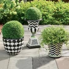Black And White Checkered Outdoor Planters Faux Boxwood Garden Dog Peabody In 2020 Planters Boxwood Garden White Planters