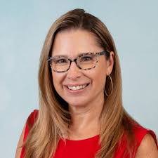 Amy Hassel's Instagram, Twitter & Facebook