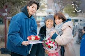 The light in your eyes cast. K Drama Review The Light In Your Eyes Is A Dazzlingly Beautiful Invitation To Enjoy Ordinary Days
