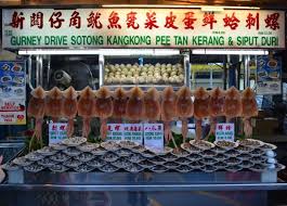 This is a must do in penang and if you only have the amazing chicken and beef satay and the great fresh juices its worth the taxi to get here. Best Food Courts In Georgetown Penang For Malaysian Food
