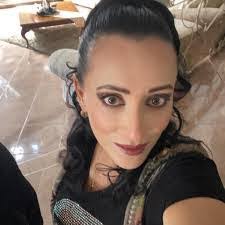 Belinda Dizon's Instagram, Twitter & Facebook