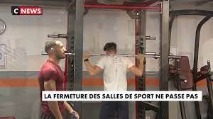 Les salles vides n'accueillent plus de clients. Mesures Anti Covid La Fermeture Des Salles De Sport Ne Passe Pas Youtube