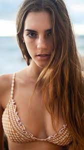 pin von tennisfan auf emily feld australian supermodel bikini jugendliche models outfits teenager madchen