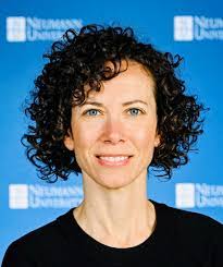 Ariel Kershner's Instagram, Twitter & Facebook