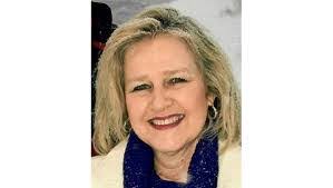 Cindy Wadsworth's Instagram, Twitter & Facebook