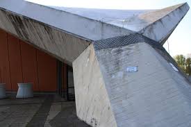 During the occupation of berlin the building was constructed by the american allies in 1957 and until today it is glowing in bright orange in the. Haus Der Kulturen Der Welt Berlin Tiergarten 1957 Structurae