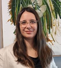 Taylor Barnett's Instagram, Twitter & Facebook