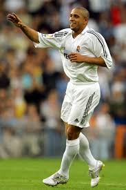 Pero 5 años despues, e 1995, pasaría al inter, pero un año despues iría al real madrid. Roberto Carlos More Than Just A Player Onn Premium Social Network And Magazine