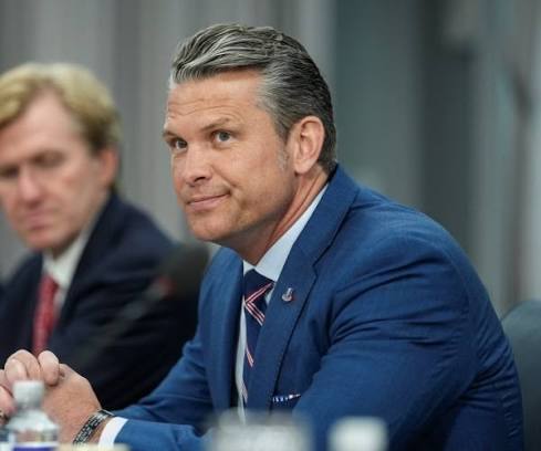 Hegseth Steers Pentagon Contracts to Defense-Tech Startups | Newsmax.com