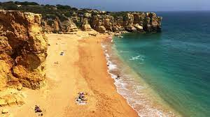Or pga for short, is a portuguese regional airline with its head office on the grounds of lisbon portela airport in lisbon. Az Egyedul Utazas Elmenye Portugalia Hello Magyarok