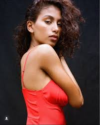 Red realisation outlet par dress